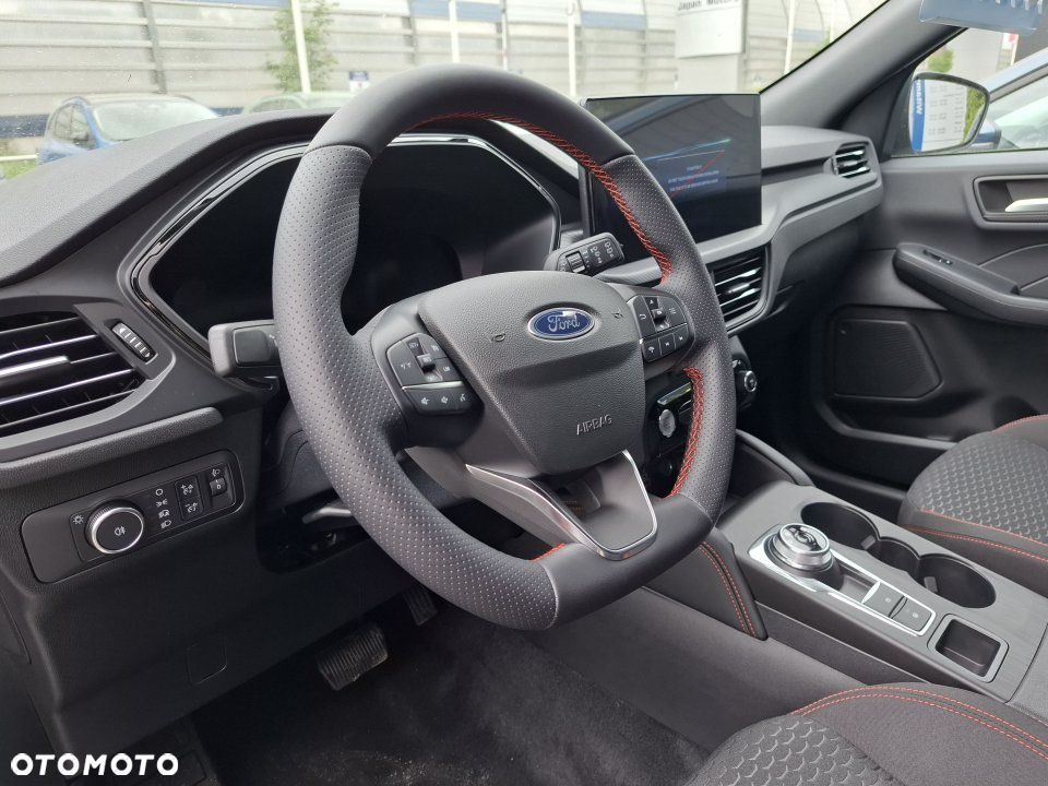 Ford Kuga - 4