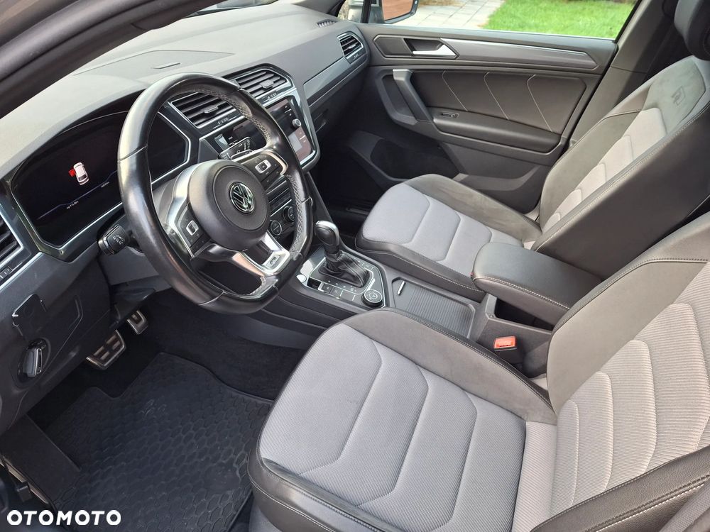 Volkswagen Tiguan - 12