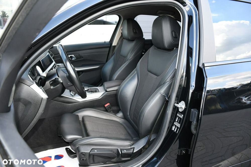 BMW Seria 3 320d mHEV - 20