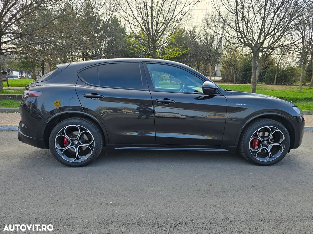 Alfa Romeo Stelvio 2.0 Turbo 16V AT8-Q4 Veloce - 5