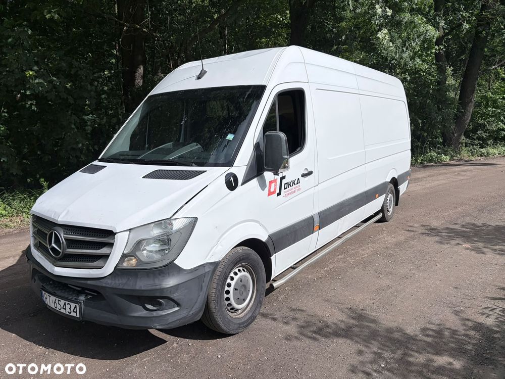 Mercedes-Benz Sprinter - 2