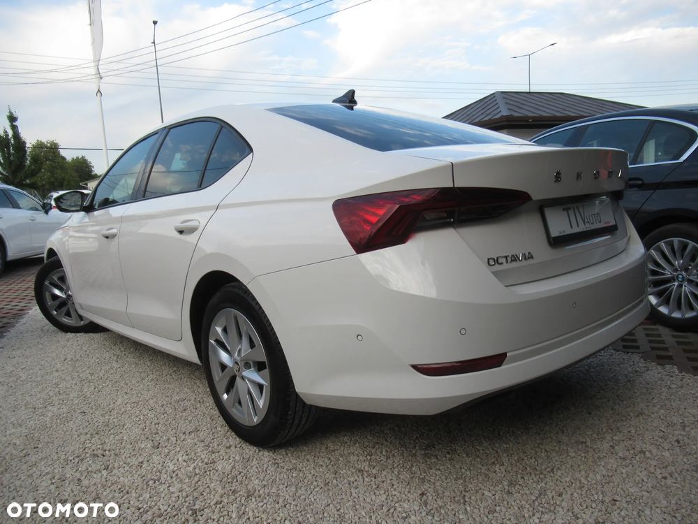 Skoda Octavia 1.5 TSI ACT Ambition - 4