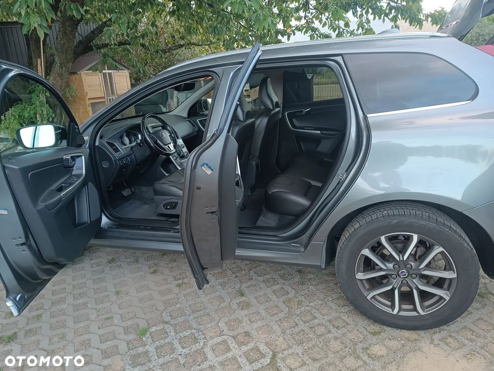 Volvo XC 60 - 6