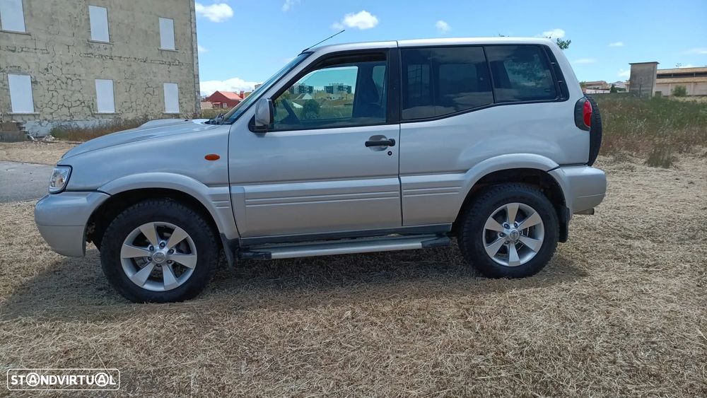 Nissan Terrano 3.0 TDi Luxury - 21