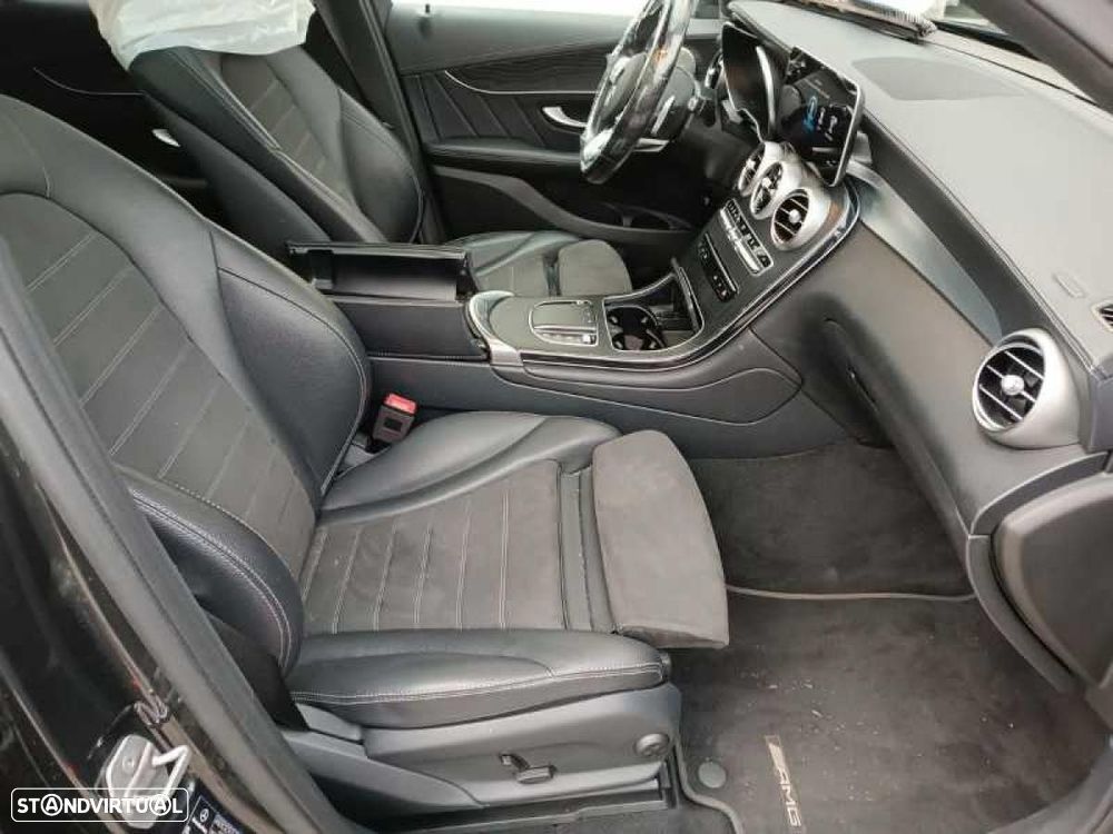 Mercedes-Benz GLC 300 de 4Matic 9G-TRONIC AMG Line - 5