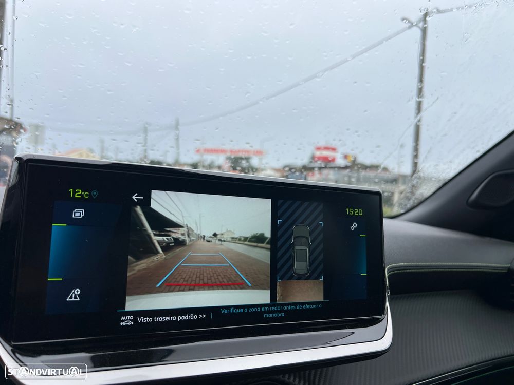 Peugeot e-2008 GT - 11