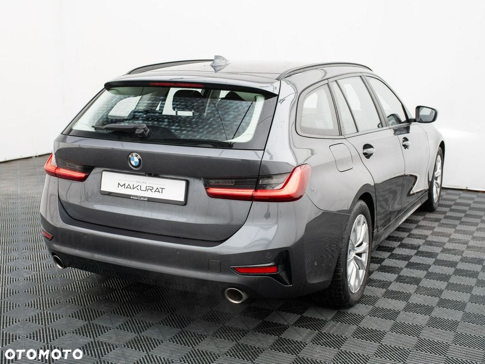 BMW Seria 3 318i - 6