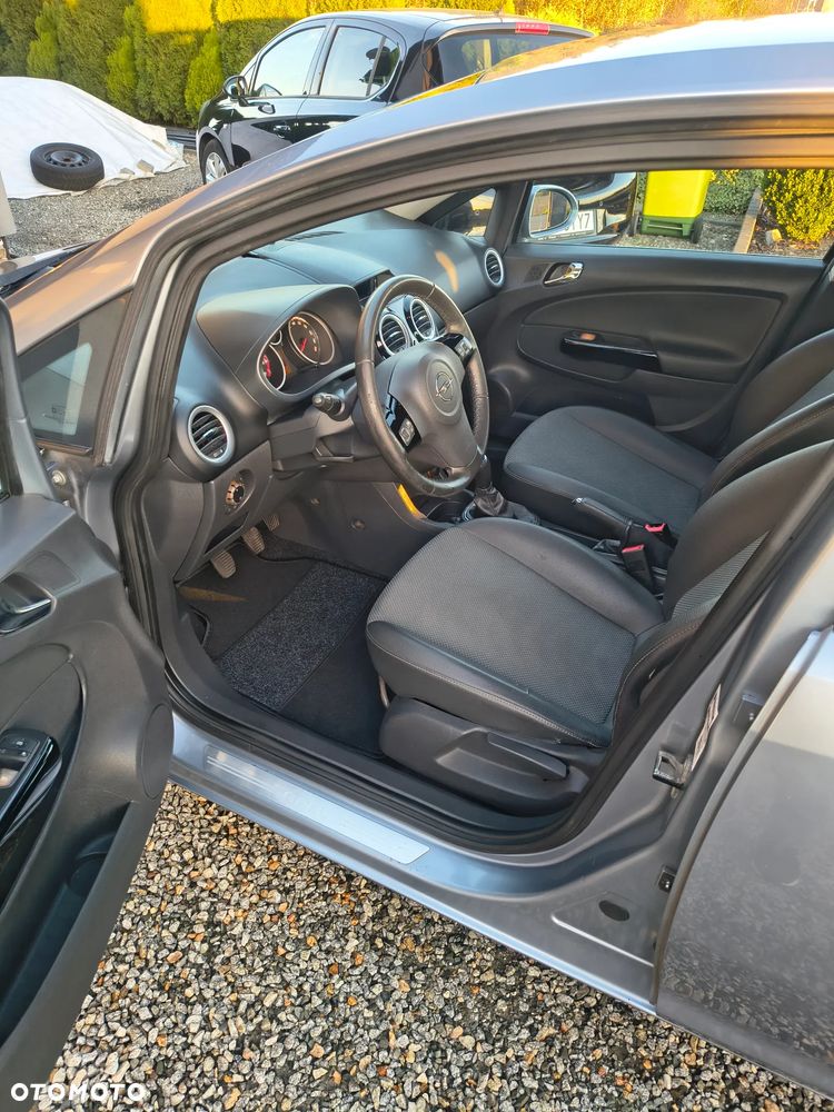 Opel Corsa - 20