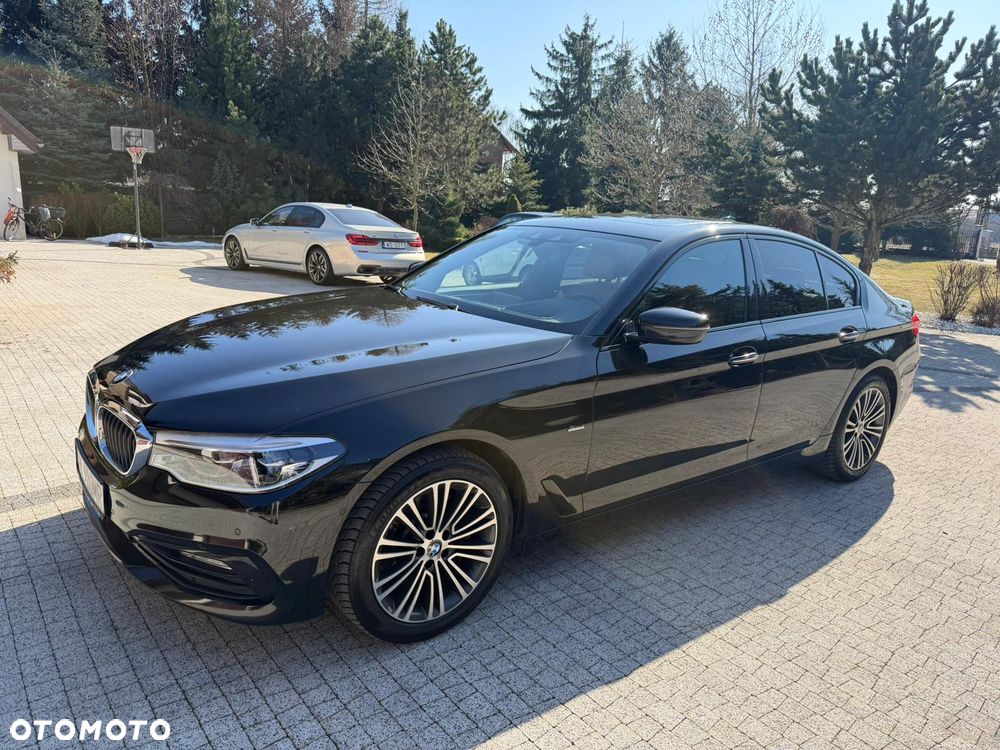 BMW Seria 5 530i xDrive Sport Line - 1