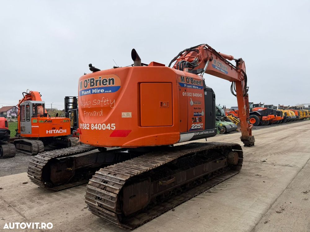 Hitachi ZX235 Excavator - 7