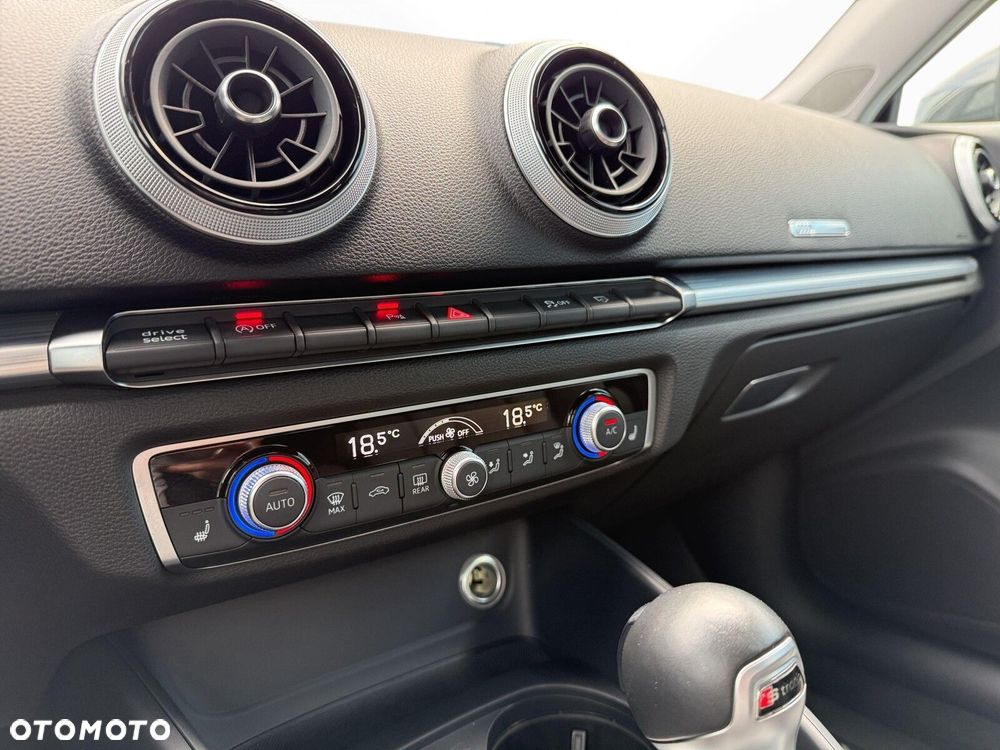 Audi A3 Sportback 35 TFSI mHEV S tronic - 19