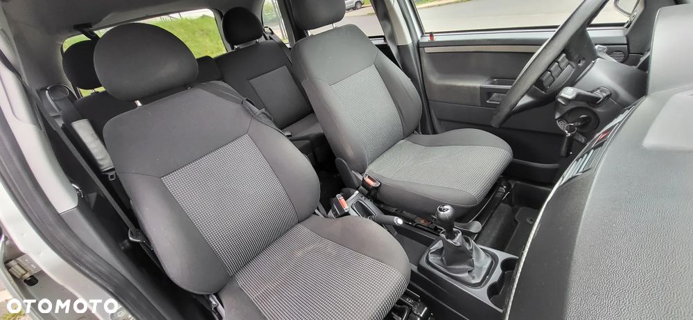 Opel Meriva 1.6 16V Essentia - 17