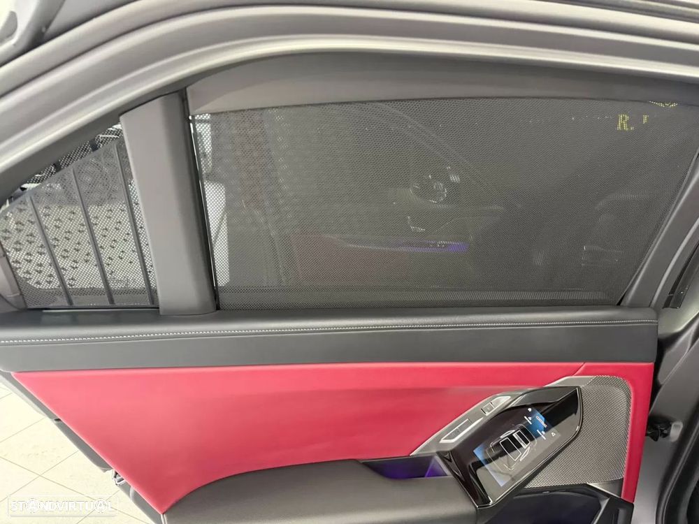 BMW i7 eDrive50 Pack Desportivo M - 36
