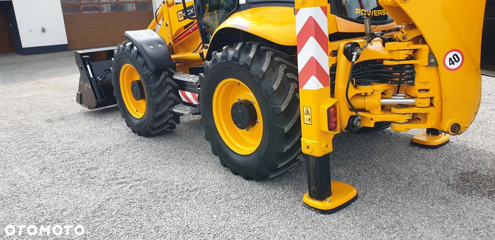 JCB 4CX rok 2007 SPROWADZONY FULL OPCJA skrzynia torquelock na dżojstikach - 21