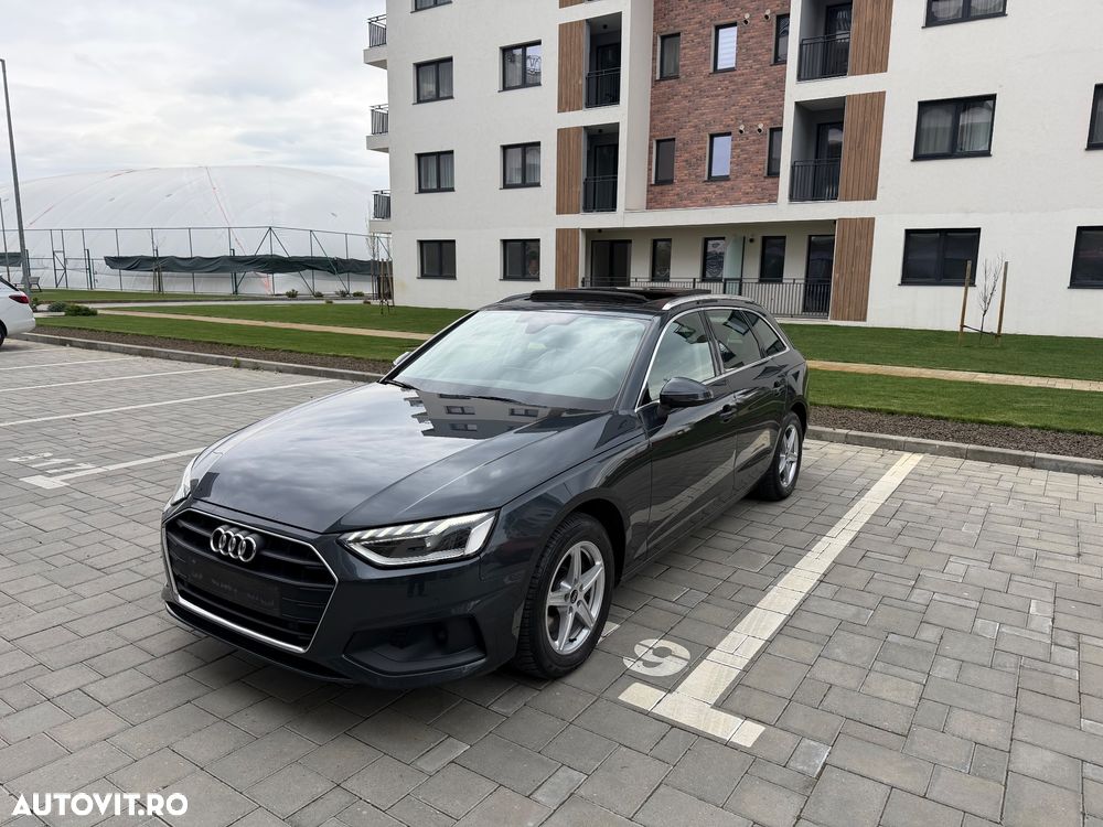 Audi A4 30 TDI S tronic - 2