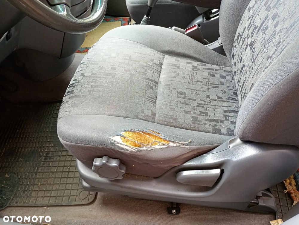 Toyota Previa - 18