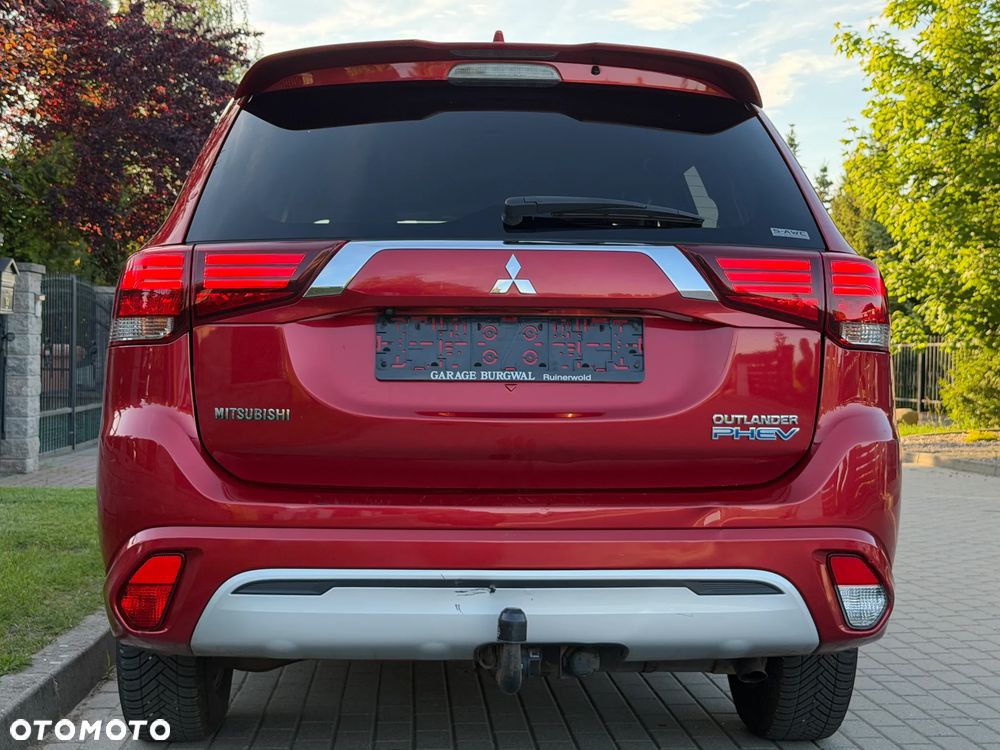 Mitsubishi Outlander Intense + - 37