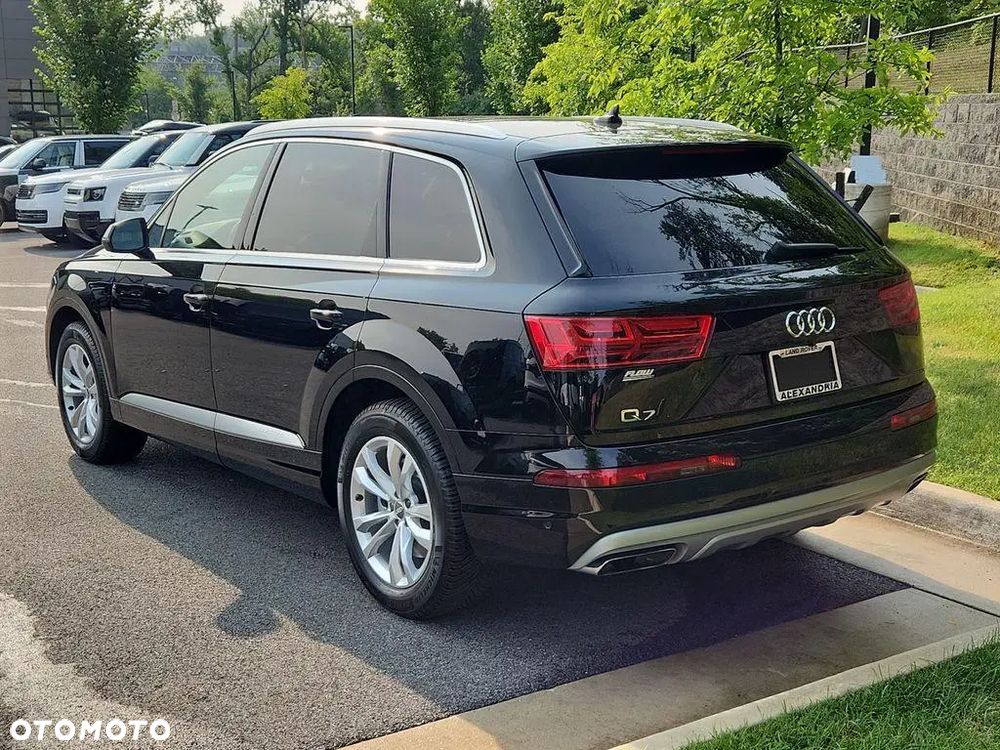 Audi Q7 - 8