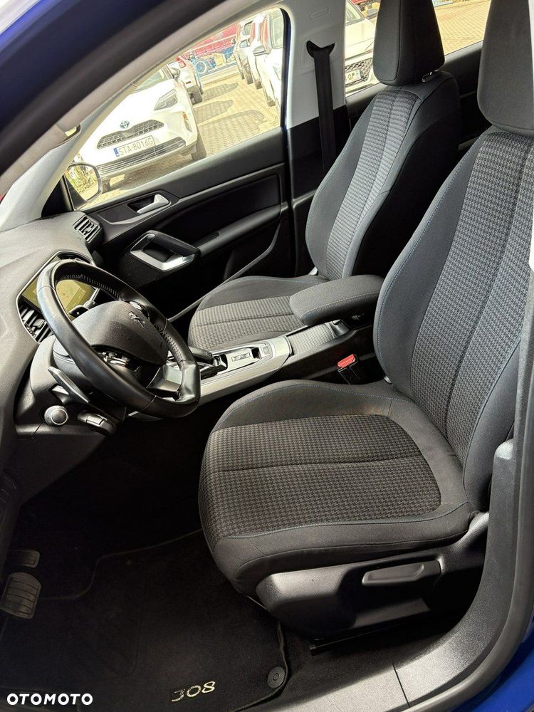Peugeot 308 - 13