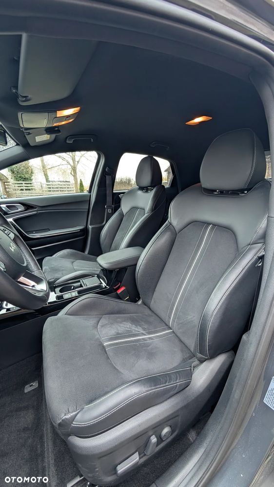 Kia XCeed 1.5 T-GDI Prestige Line DCT - 13