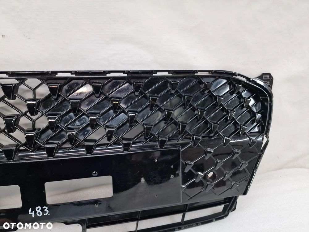 TOYOTA AYGO X CROSS 20- KRATKA ŚRODKOWA ZDERZAKA PRZEDNIEGO PRZÓD , NA PDC , NR 53111-0H140 , 53111-0H080 , NR AUKCJI KR483 - 6