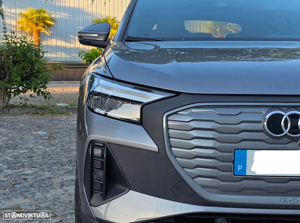 Audi Q4 e-tron 45 quattro - 4
