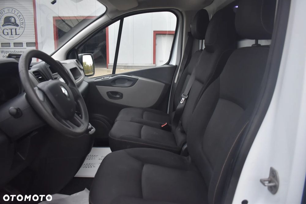 Renault Trafic - 19