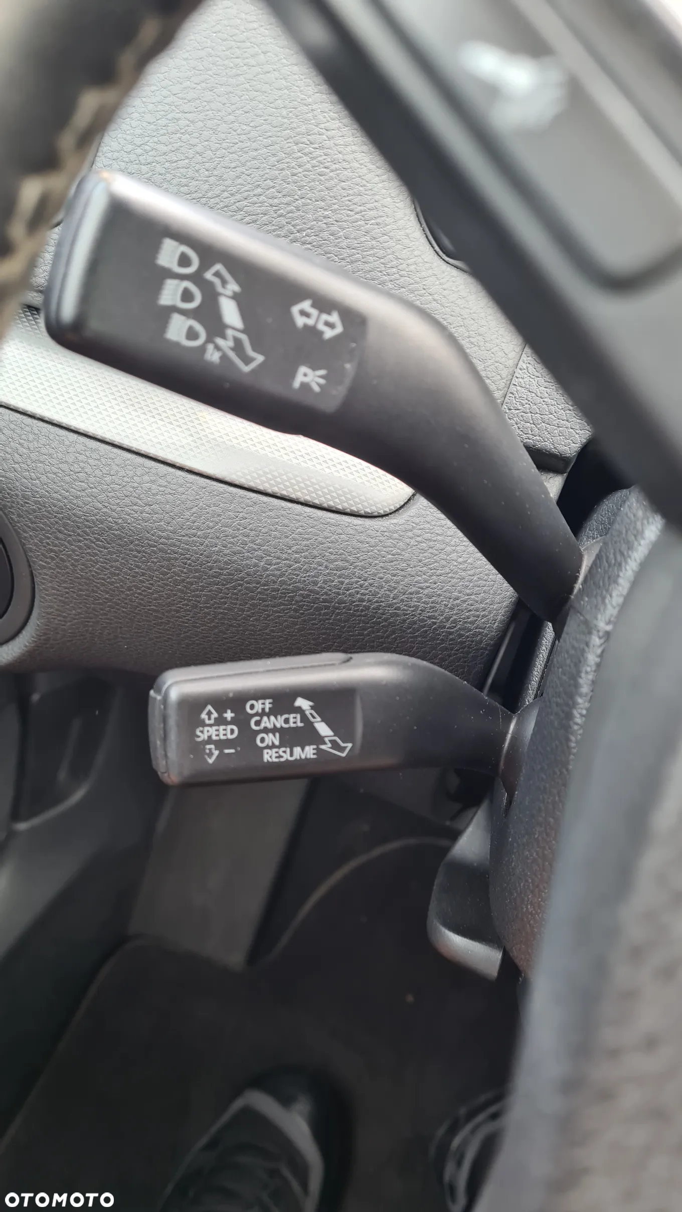 Volkswagen Sharan - 27
