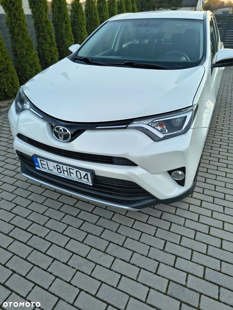 Toyota RAV4 - 10