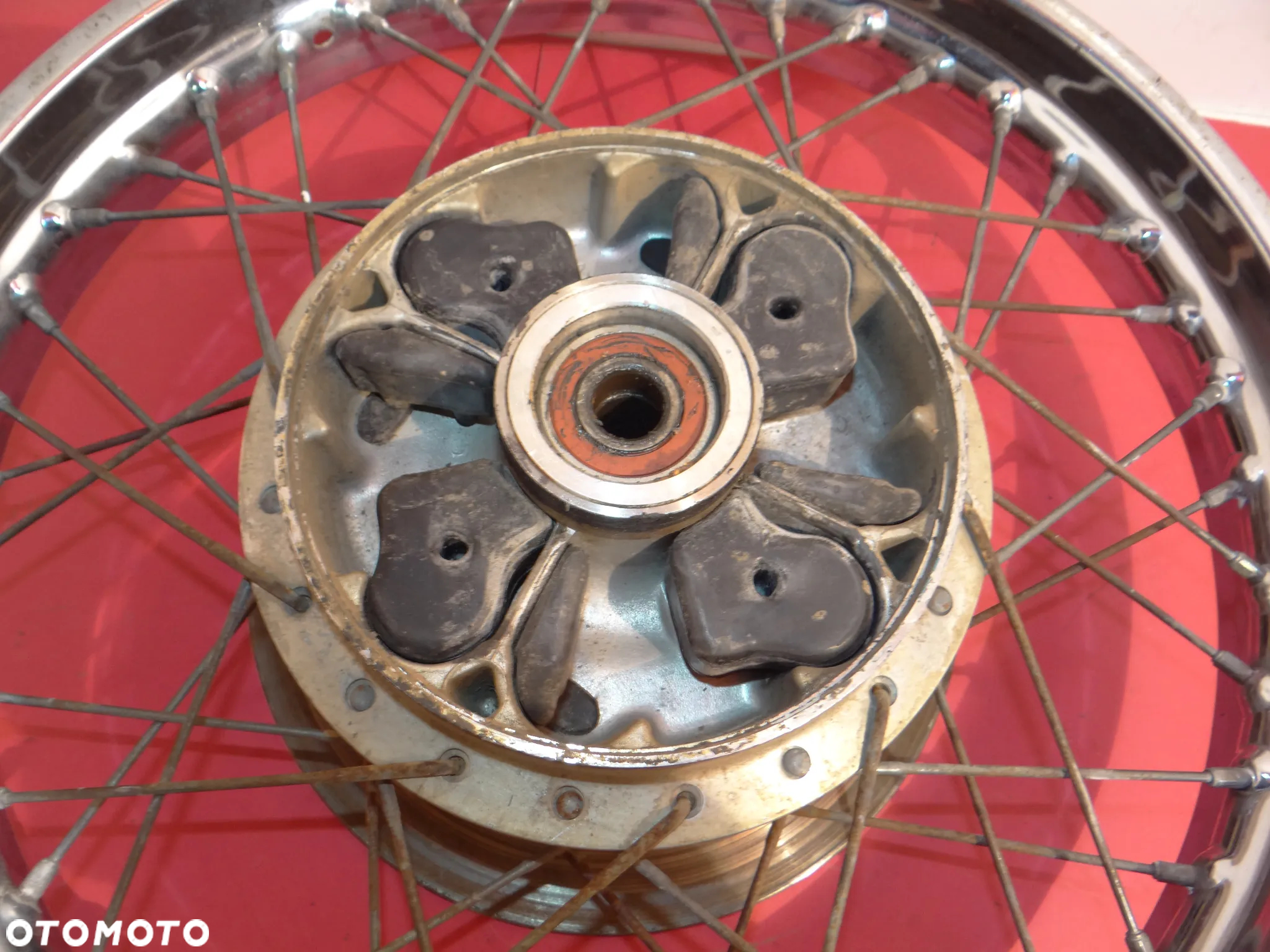 HONDA CB 750 FOUR SUPER SPORT FELGA KOŁO TYŁ TARCZA ZABIERAK ZĘBATKA  H083 - 21