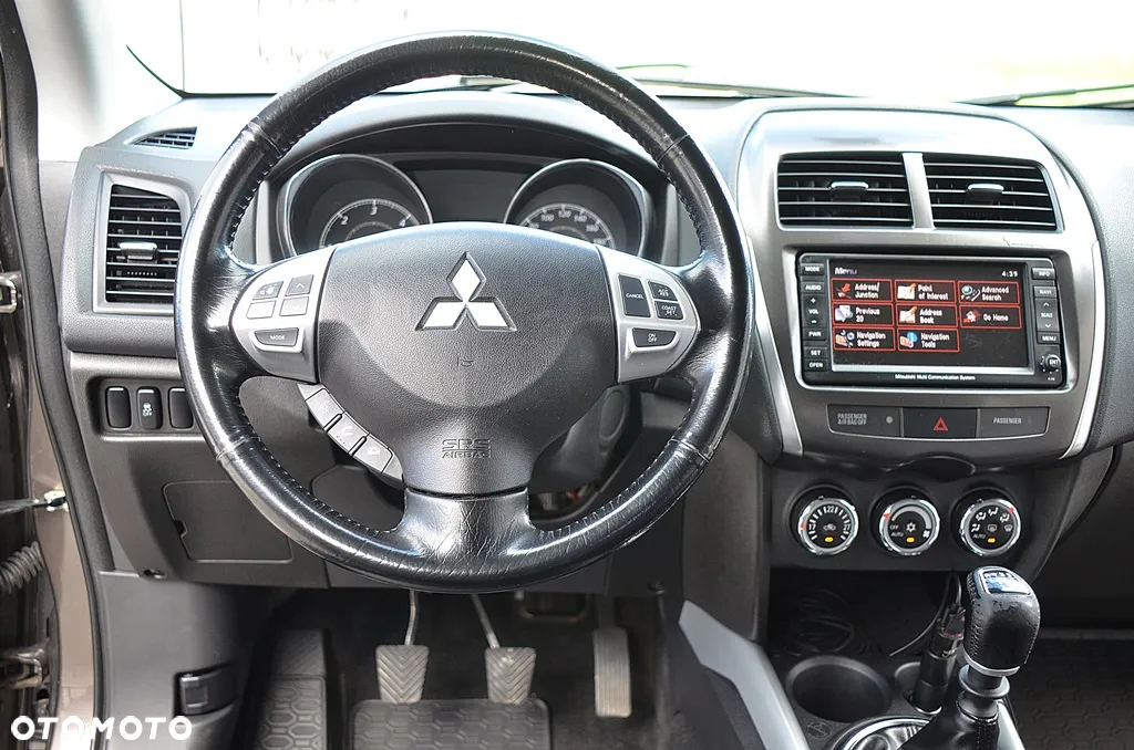 Mitsubishi ASX 1.8 DID Instyle NAVI 4WD AS&G - 28