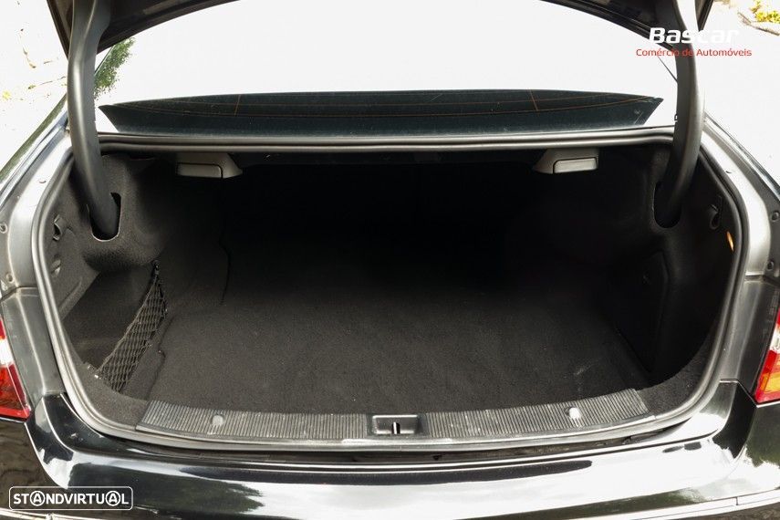 Mercedes-Benz E 250 CDI Avantgarde BE Auto. - 13