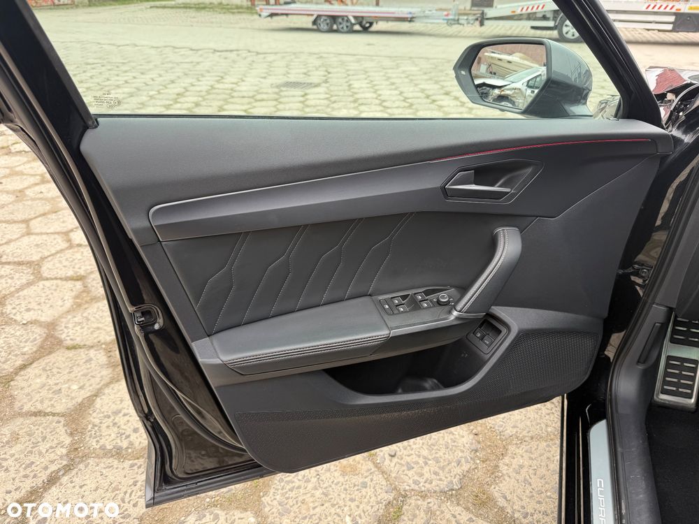 Cupra Formentor 1.4 e-Hybrid DSG Tribe Edition - 11