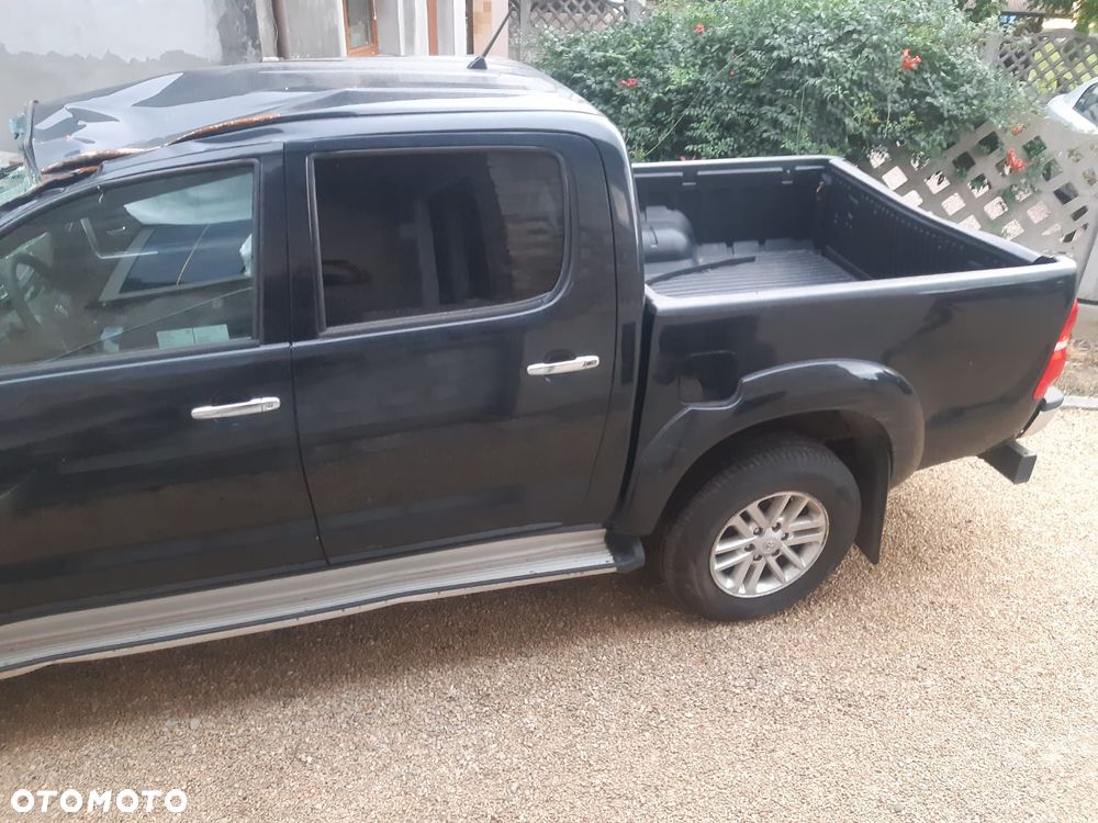 Toyota Hilux - 3