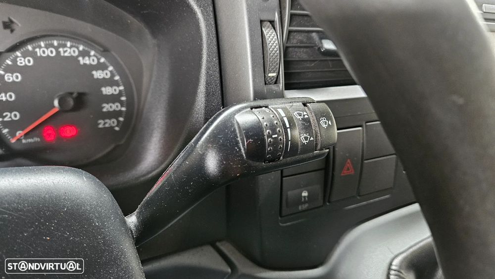 Ford Transit Caixa Aberta + Cab. Dupla - 18