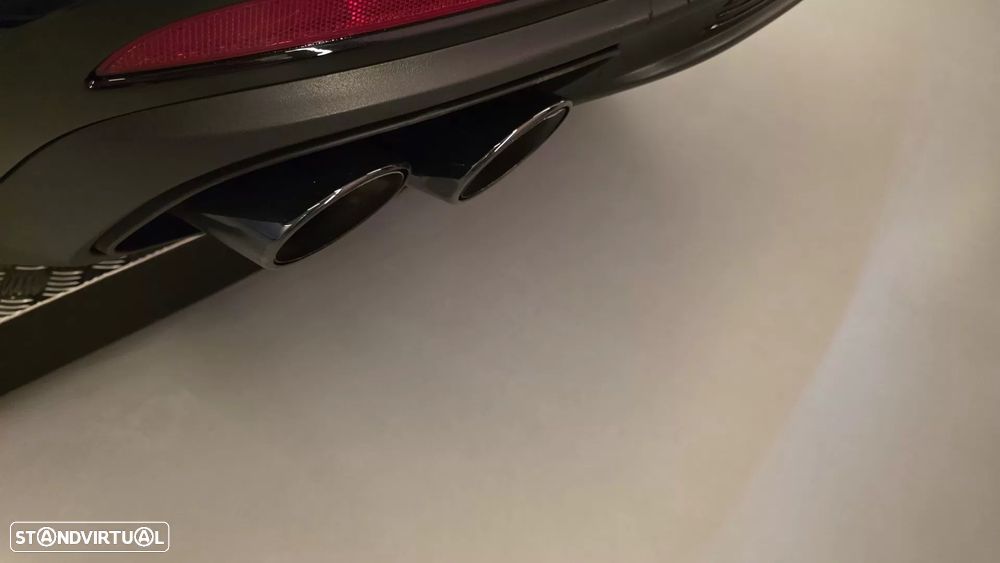 Porsche Panamera 4 E-Hybrid - 23