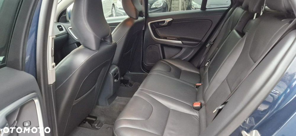 Volvo V60 - 28