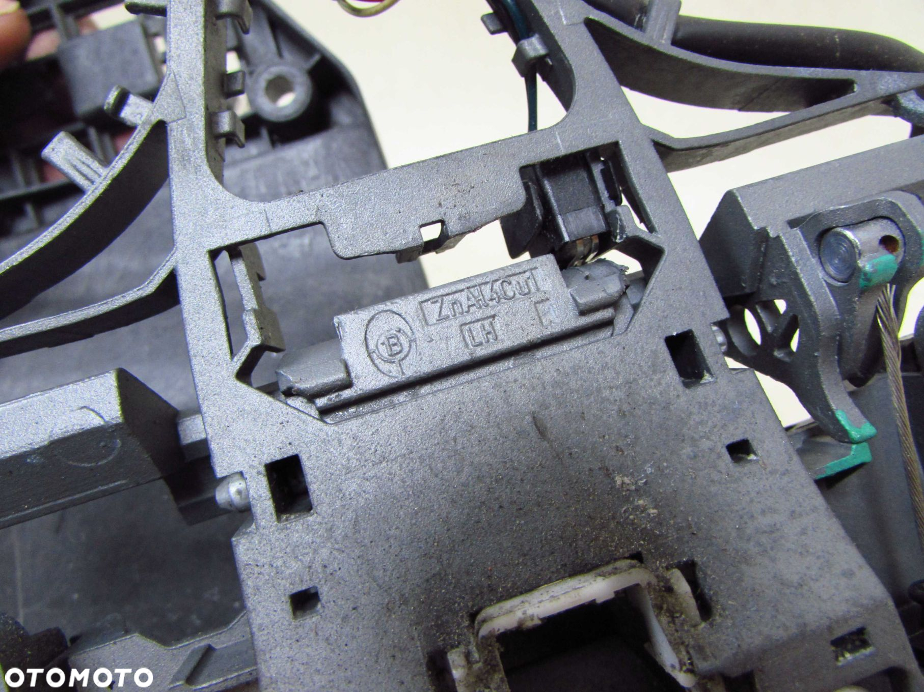 VOLVO V70 III S80 II XC70 III XC60 ZAMEK DRZWI LEWY PRZOD KEYLESS 10 PIN + 4 PIN 31253677 DOCIAG - 6