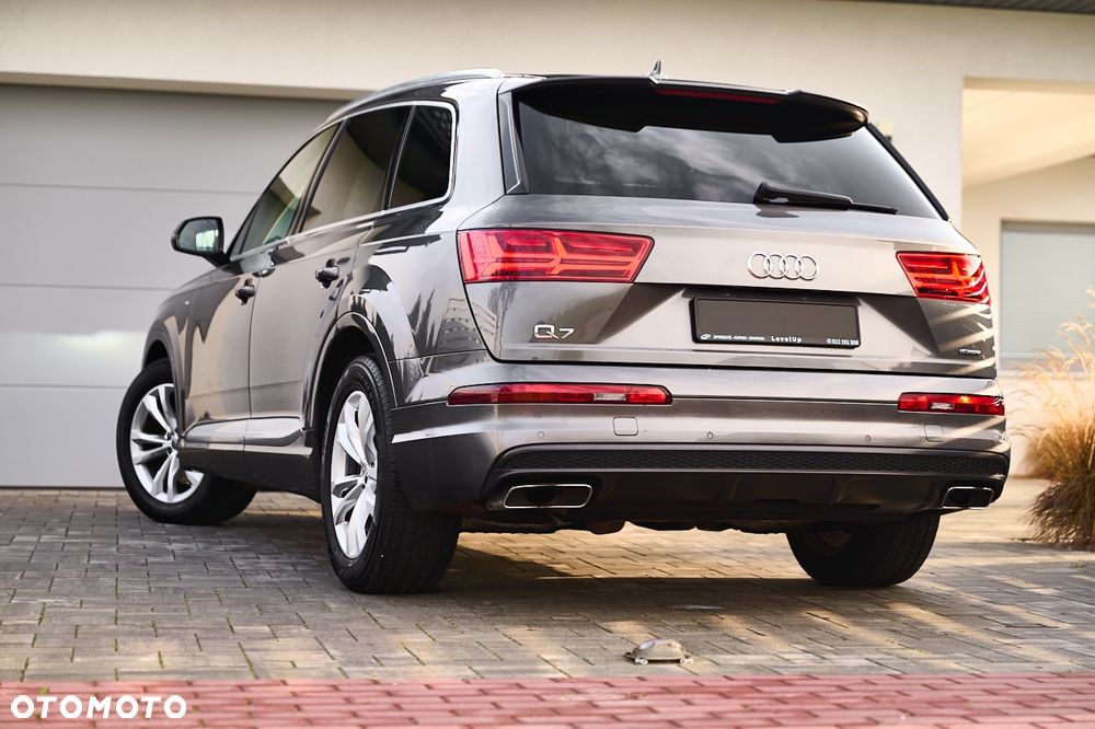 Audi Q7 - 3