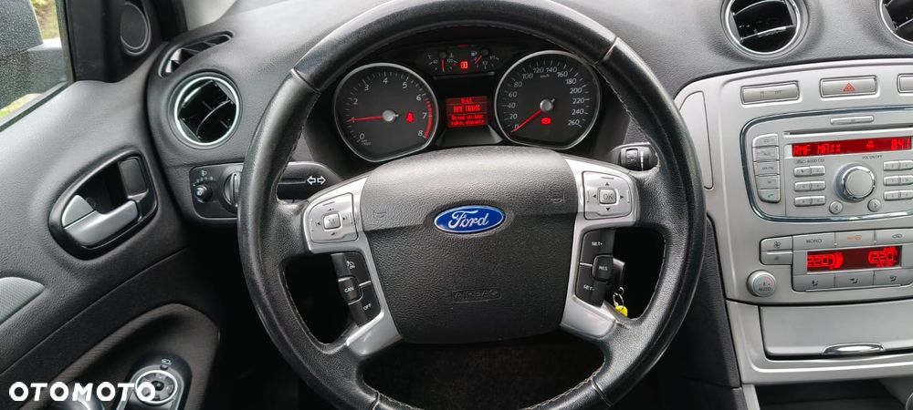 Ford Mondeo 2.0 Ambiente - 14