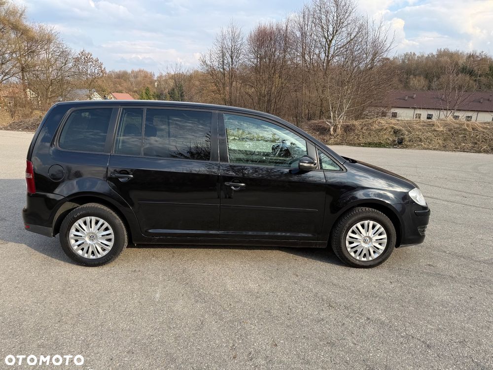 Volkswagen Touran 1.6 Trendline - 4