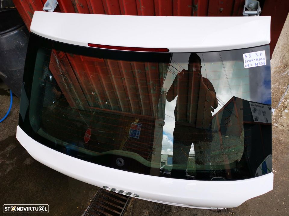 AUDI A3 8P SPORTBACK 3 PORTAS TAMPA MALA - M208 - 2