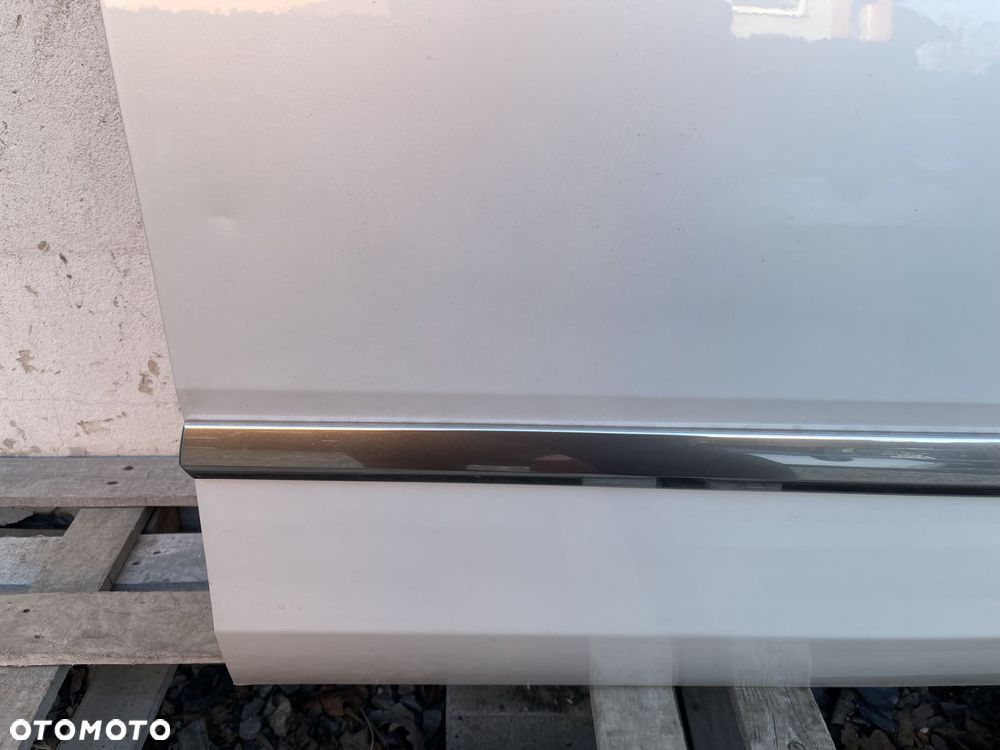 O3 CADILLAC ESCALADE IV 2014 - DRZWI PRZEDNIE PRAWE PRZÓD 23378543 - 10