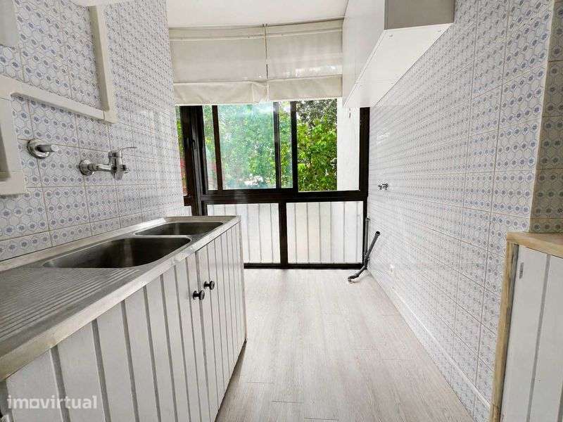 Apartamento T2 Monte Estoril - Grande imagem: 4/12