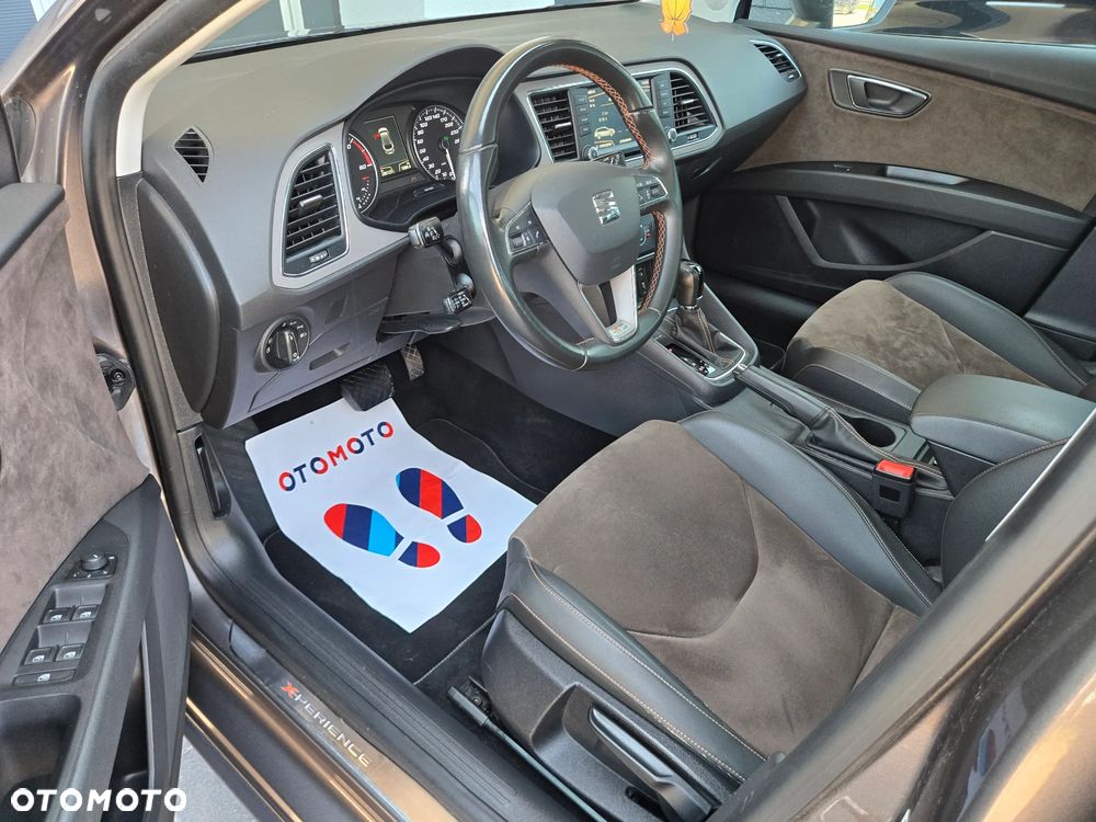 Seat Leon 2.0 TDI Xcellence S&S DSG - 17