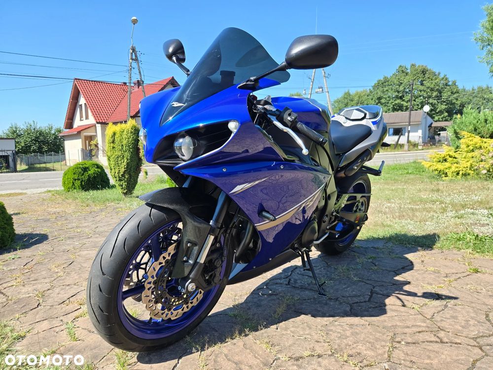 Yamaha YZF - 4