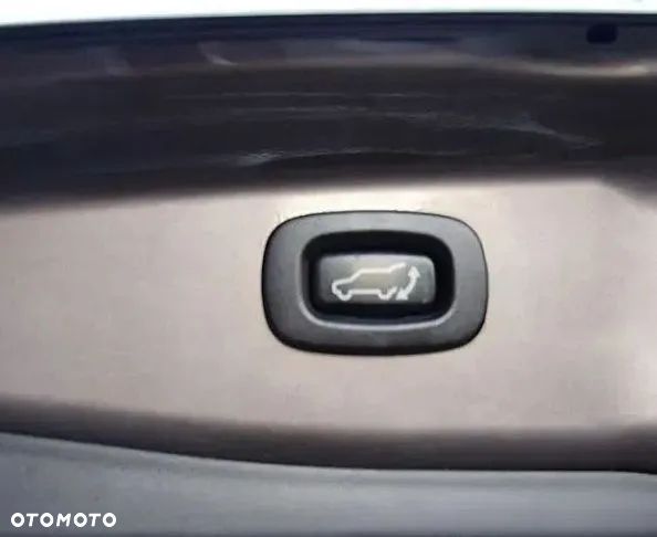 Mitsubishi Outlander 2.0 Instyle Navi 4WD CVT - 24