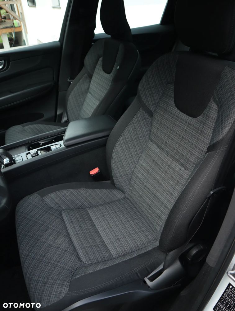 Volvo XC 60 B4 D AWD Geartronic Inscription - 20