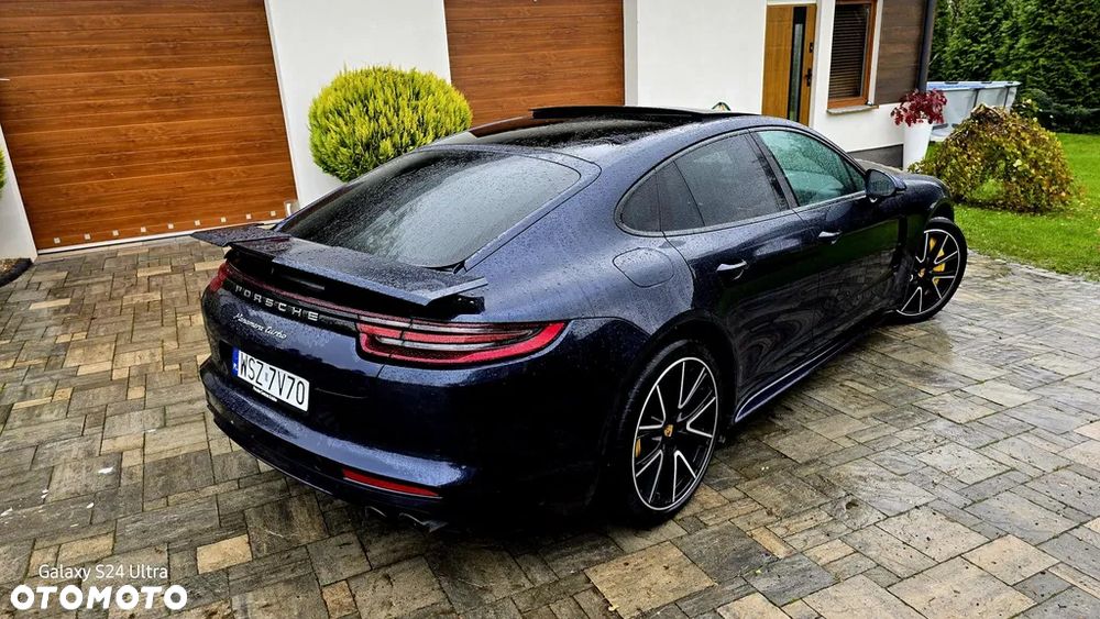 Porsche Panamera - 11