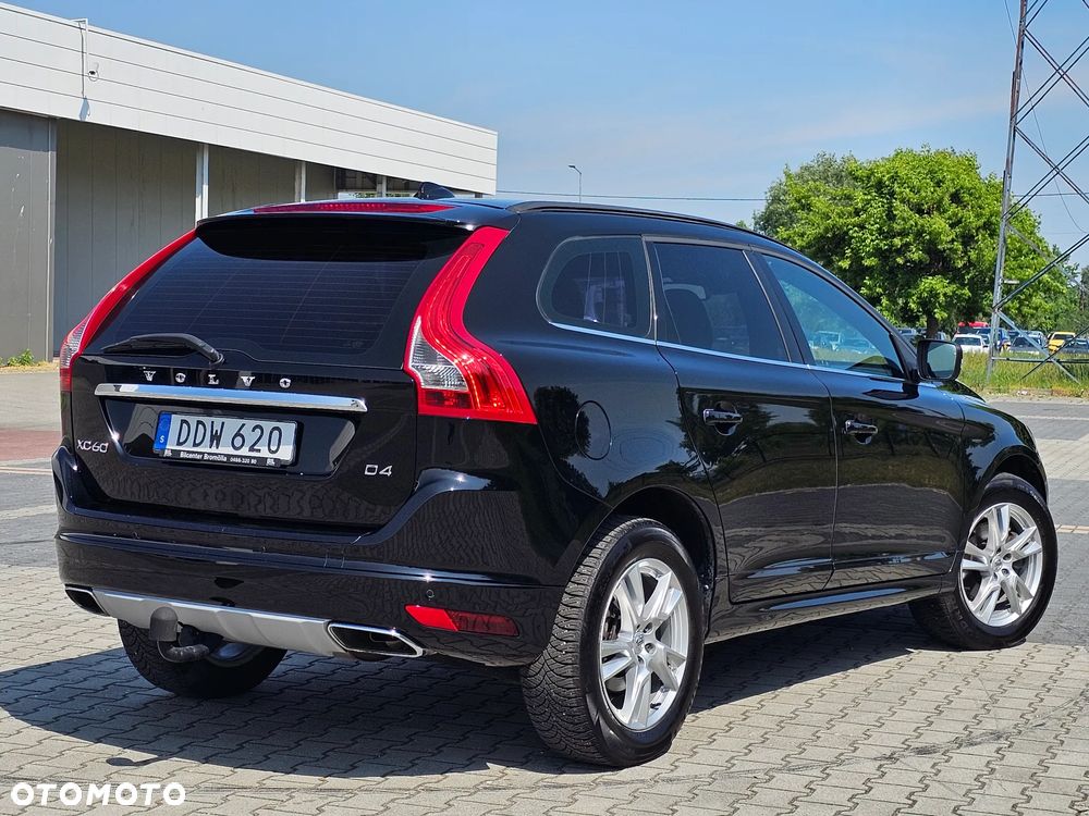 Volvo XC 60 D4 Momentum - 11